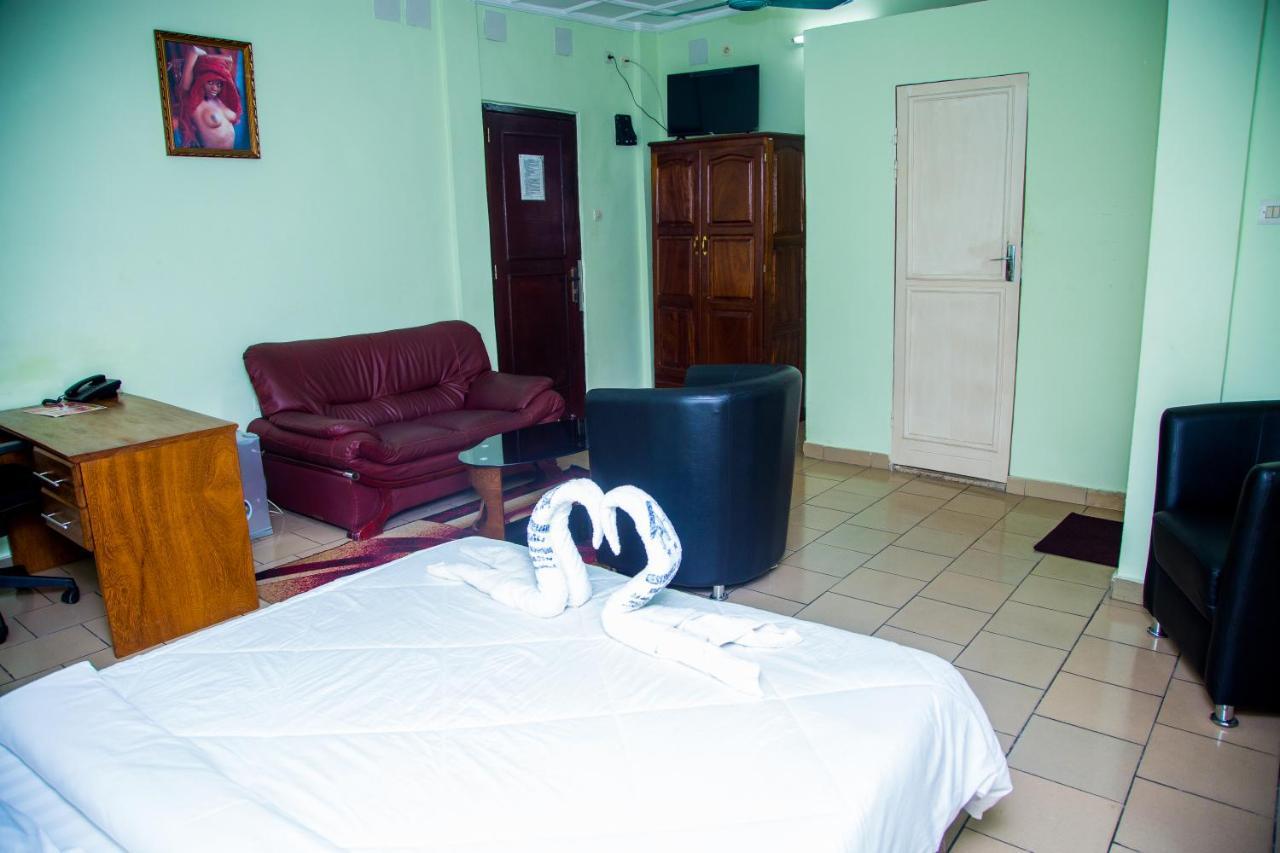 Residence Hoteliere De Moungali Brazzaville Exteriör bild