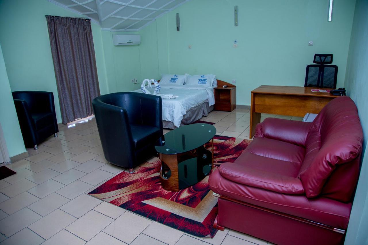 Residence Hoteliere De Moungali Brazzaville Exteriör bild