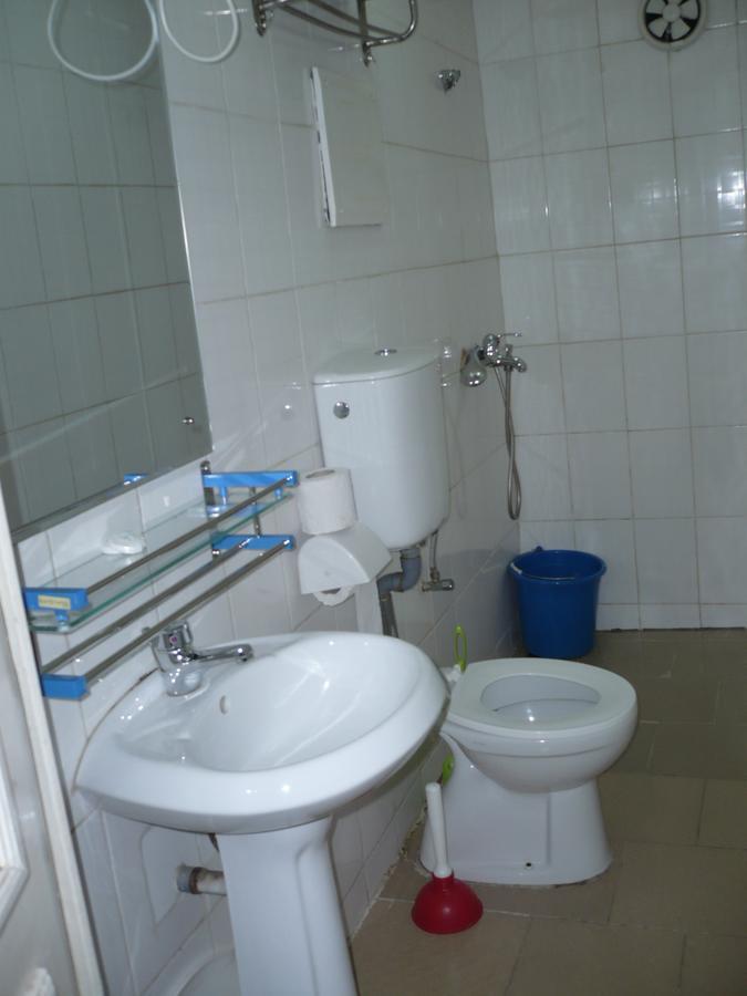 Residence Hoteliere De Moungali Brazzaville Exteriör bild