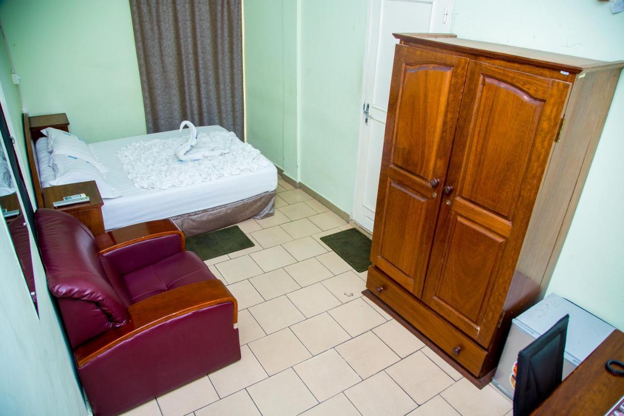Residence Hoteliere De Moungali Brazzaville Exteriör bild