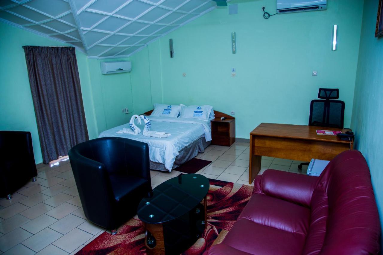 Residence Hoteliere De Moungali Brazzaville Exteriör bild