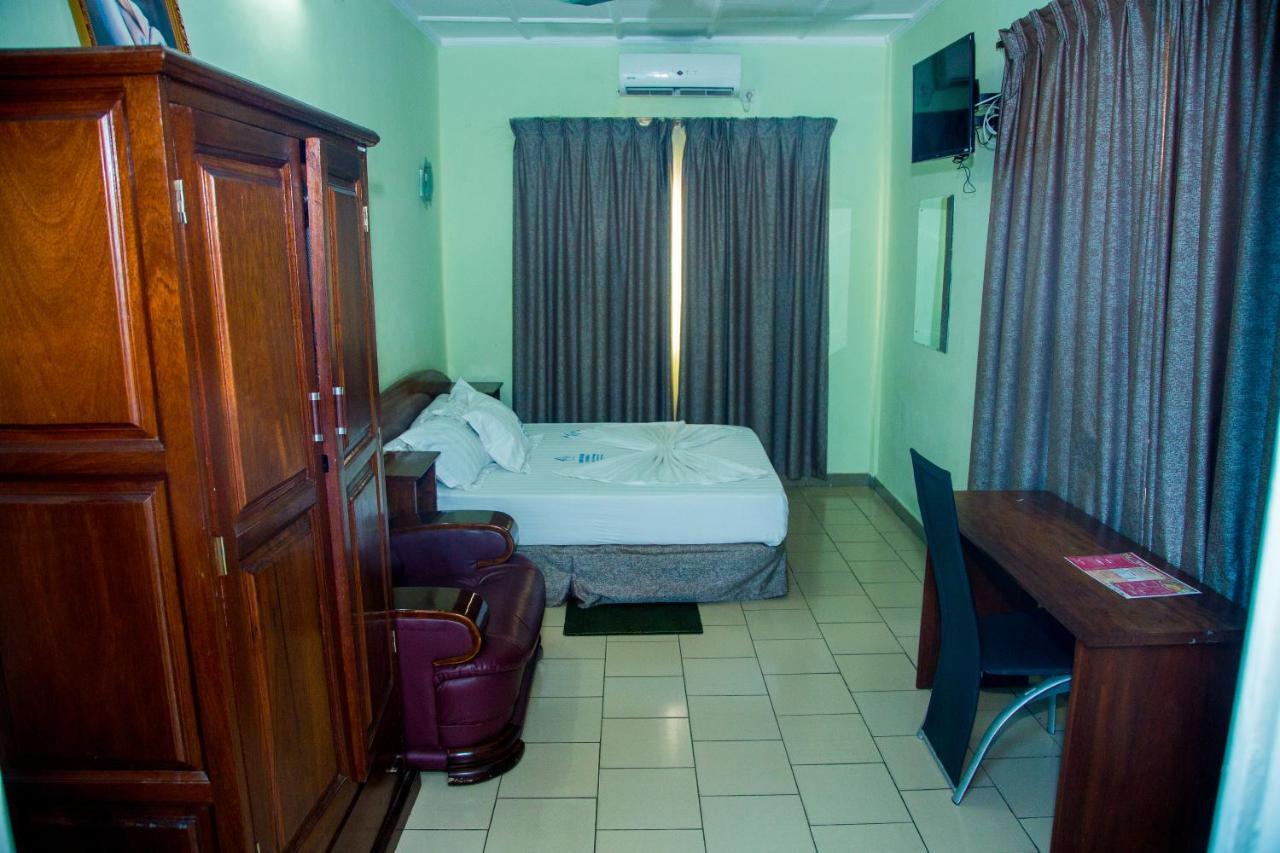 Residence Hoteliere De Moungali Brazzaville Exteriör bild