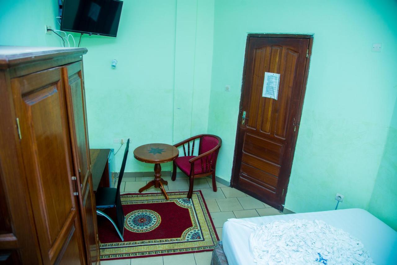 Residence Hoteliere De Moungali Brazzaville Exteriör bild