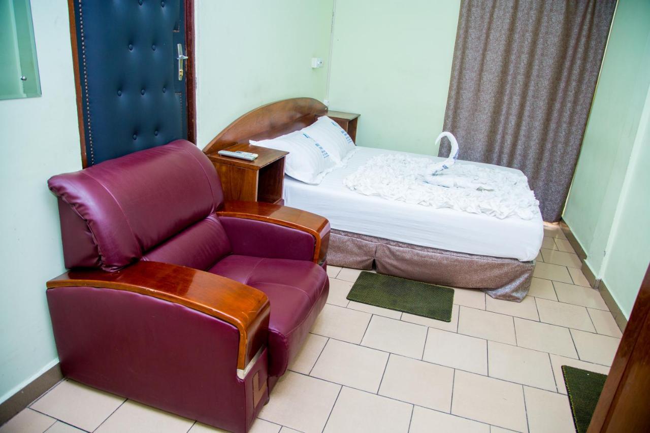 Residence Hoteliere De Moungali Brazzaville Exteriör bild