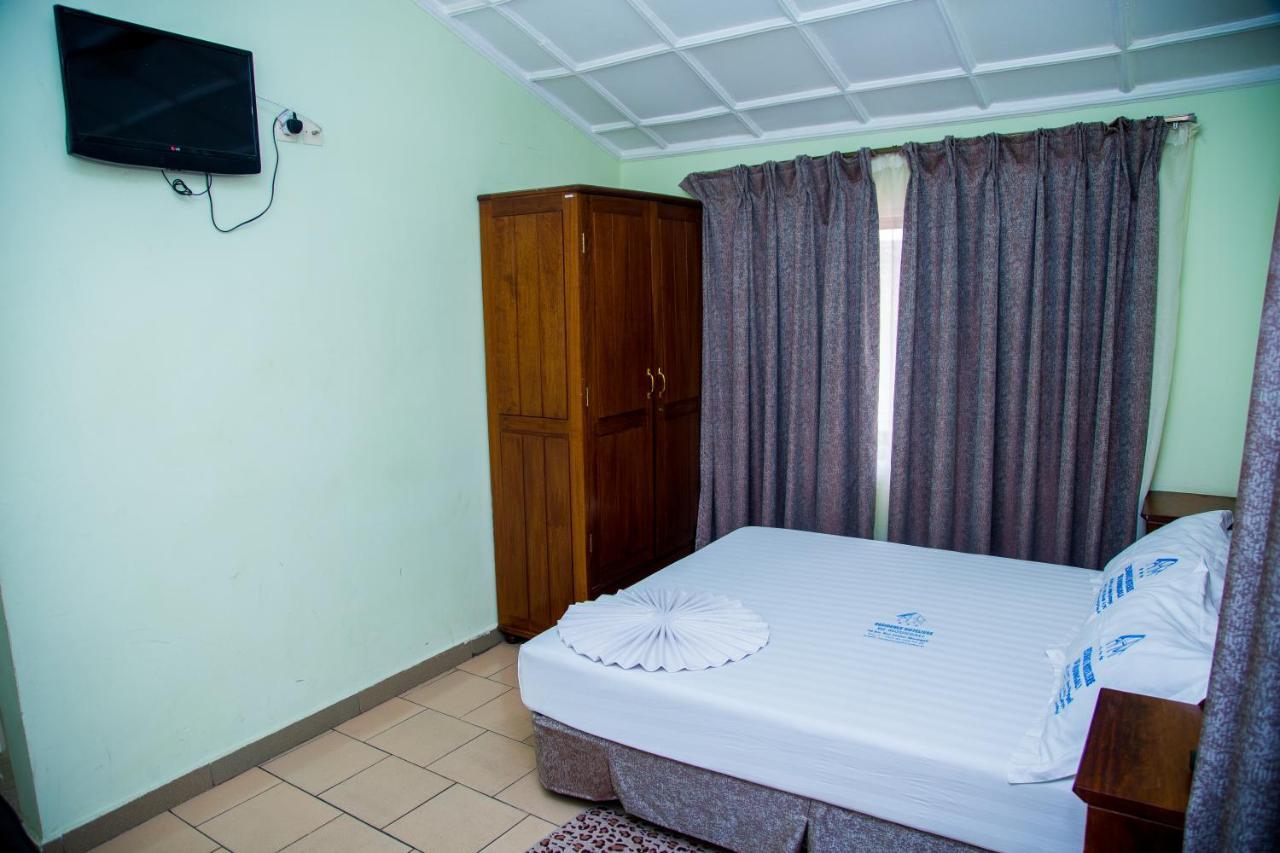 Residence Hoteliere De Moungali Brazzaville Exteriör bild